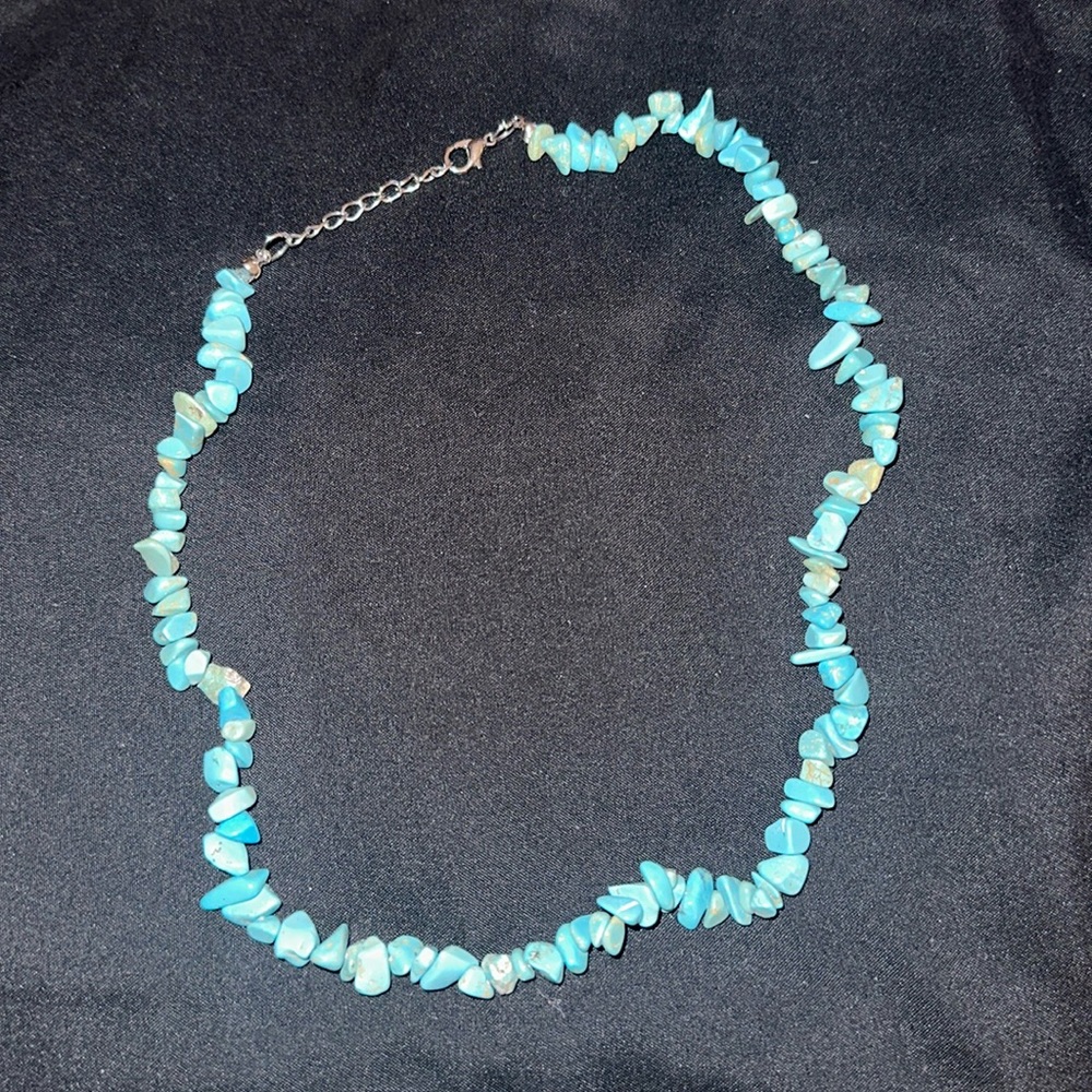 Turquoise necklace with silver clasp